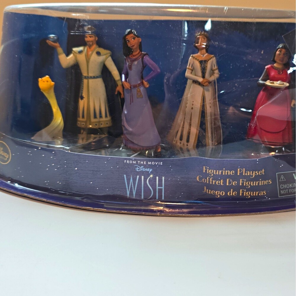 Disney Wish Asha & Valentino Figurine Playset, Plastic Multicolor Figures